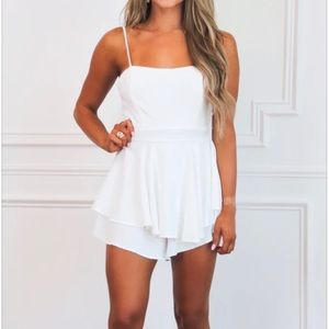 White Romper Bella & Bloom Size Small NWT Perfect for Bachelorette/Bridal